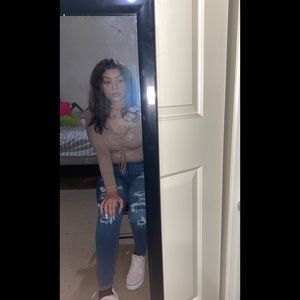 Meet your Posher, Lesli